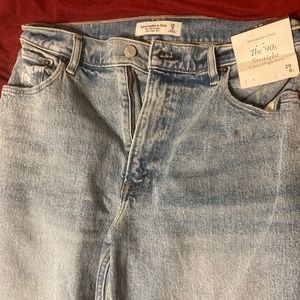 Abercrombie and fitch women’s 90’s ultra high rise straight jeans